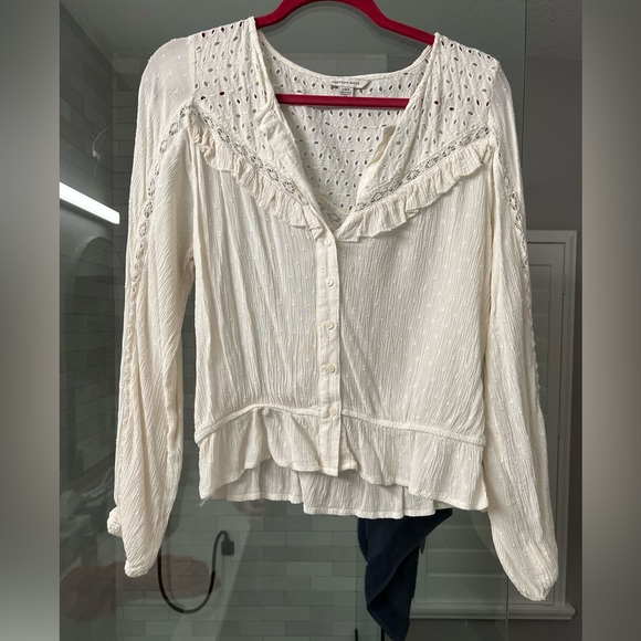 American Eagle Lace Button Up Blouse Like New - Picture 2 of 5